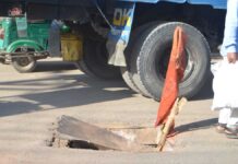 Fragile manhole on the main road of Gazipur city