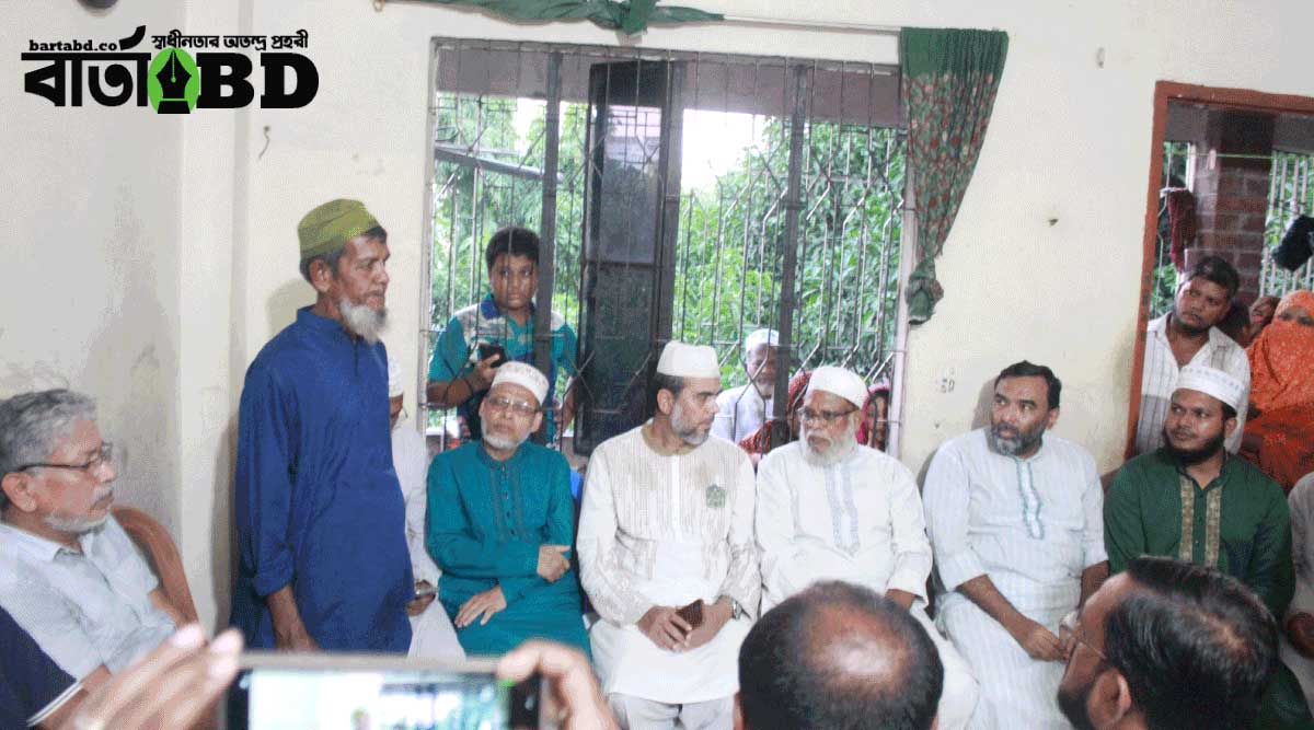 গাজীপুরে শহীদ সাংবাদিক তুহিনের পরিবারকে জামায়াতের নগদ অর্থ সহায়তা প্রদান