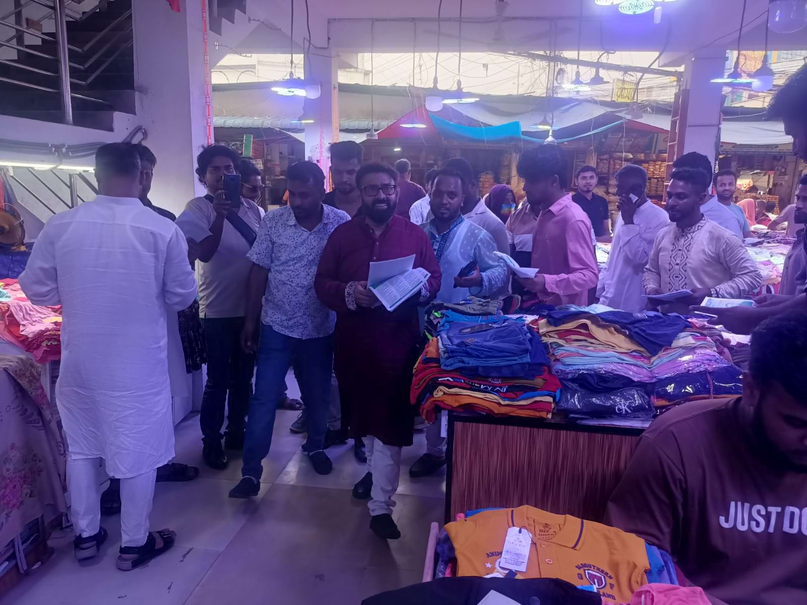 গাজীপুরে শো-ডাউন করে প্রবাসী বিএনপি নেতার প্রার্থীতা ঘোষণা